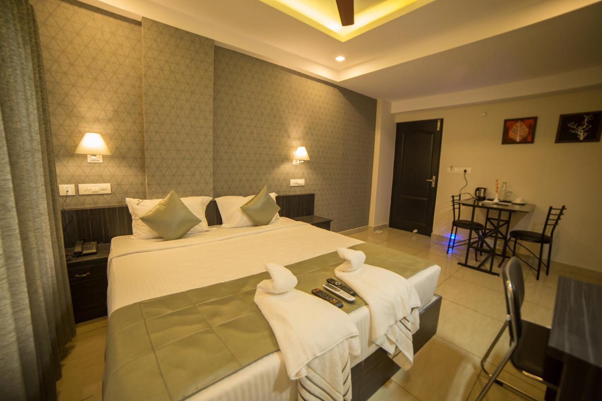 South Gate Residency Hotel Kochi Ngoại thất bức ảnh