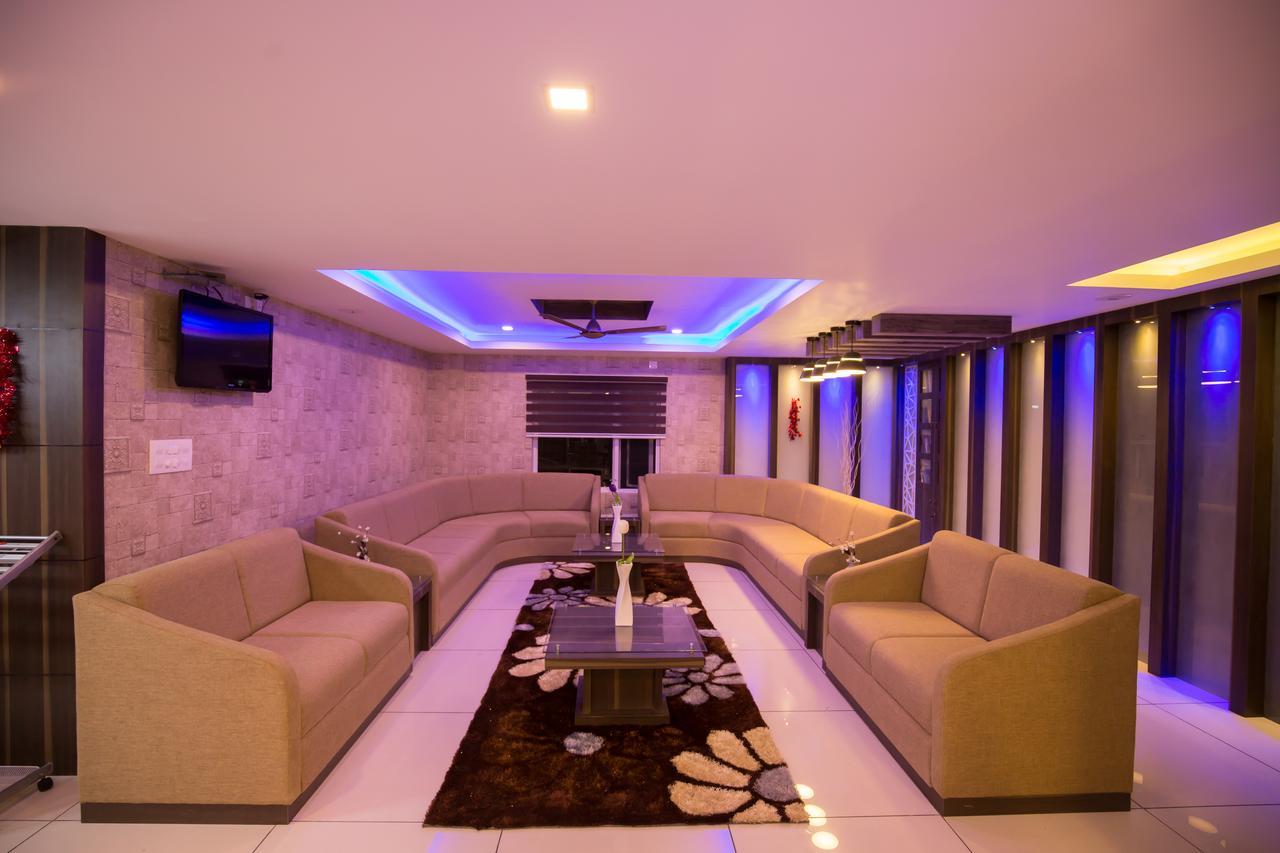 South Gate Residency Hotel Kochi Ngoại thất bức ảnh