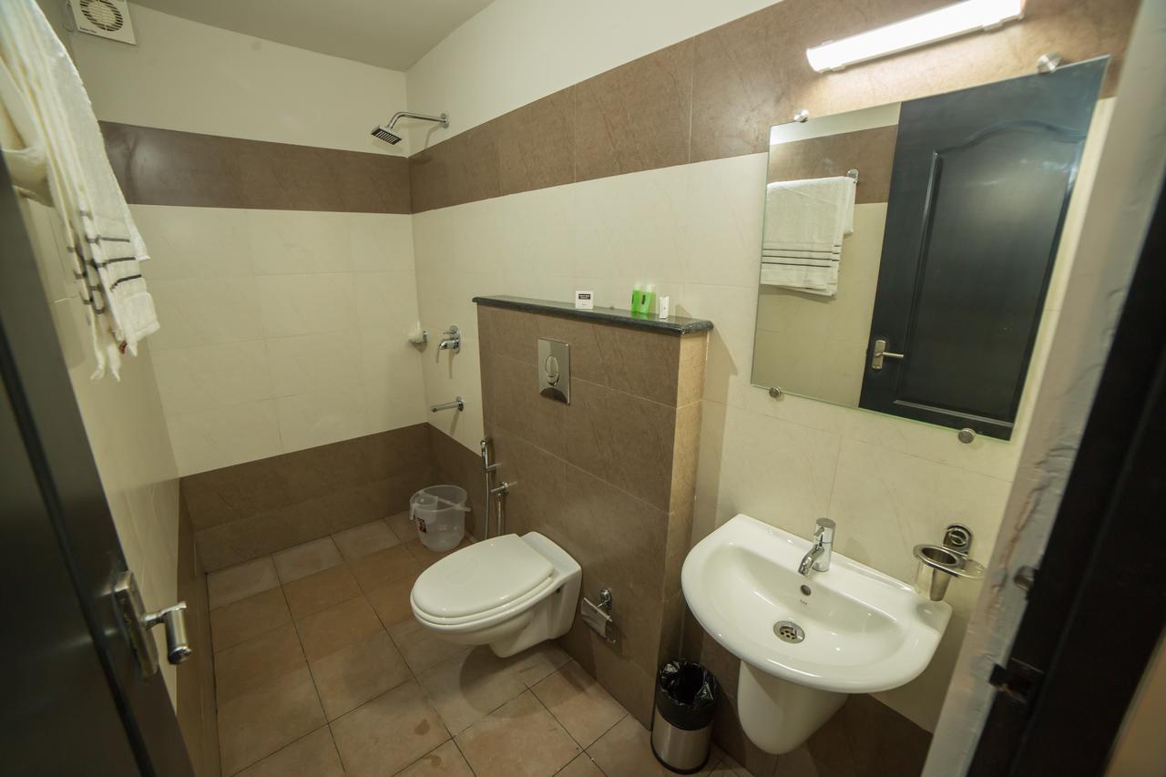 South Gate Residency Hotel Kochi Ngoại thất bức ảnh