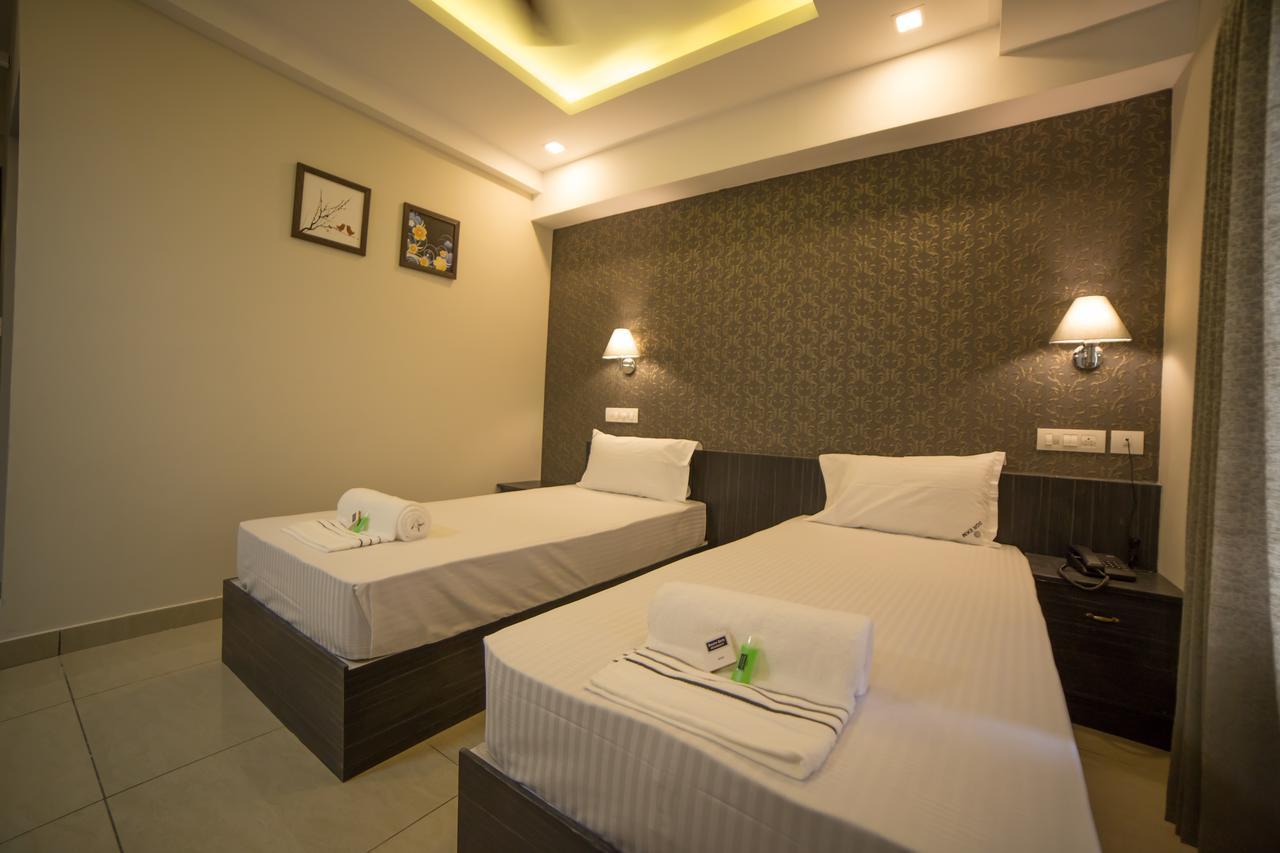 South Gate Residency Hotel Kochi Ngoại thất bức ảnh