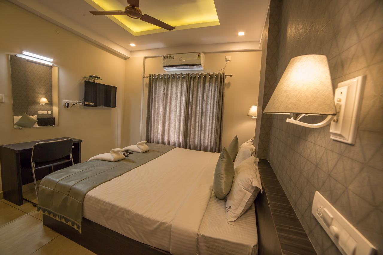 South Gate Residency Hotel Kochi Ngoại thất bức ảnh