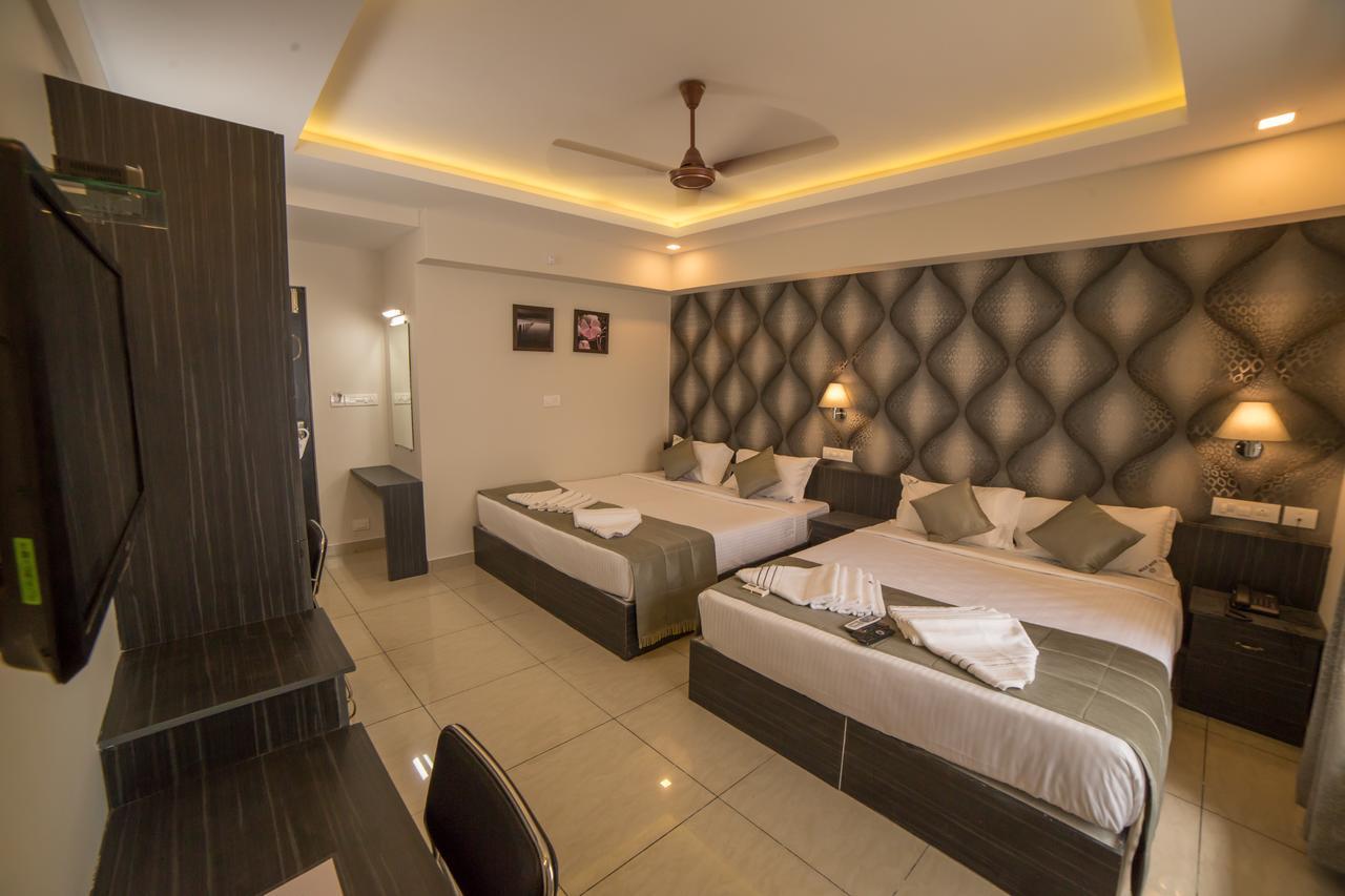 South Gate Residency Hotel Kochi Ngoại thất bức ảnh